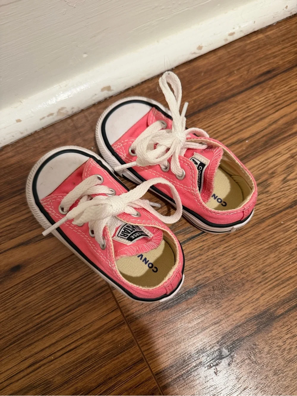 Converse Kids Pink Low-Top Canvas Sneakers